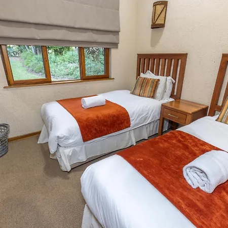 Legend Safaris 257B - In Kruger Park Lodge Hazyview Buitenkant foto