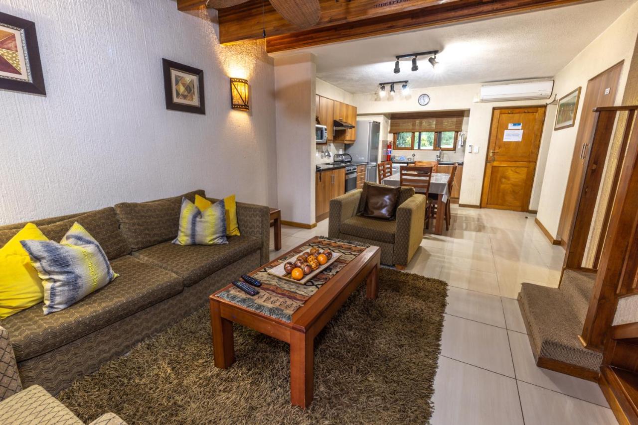 Legend Safaris - Kruger Park 257b Chalet Hazyview