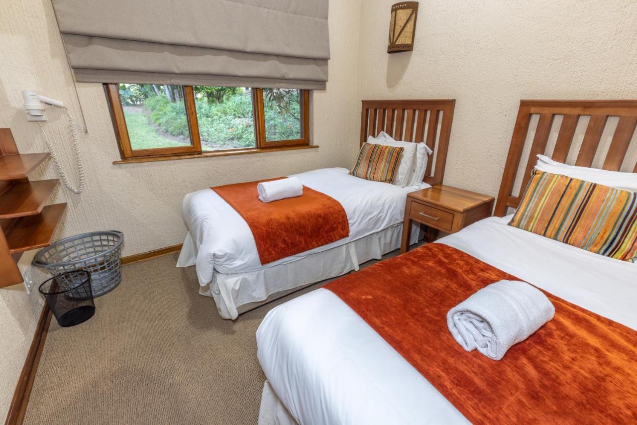 Legend Safaris - Kruger Park 257b Chalet Hazyview